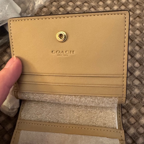 Coach Yellow Wallet with Floral Appliqués NWT - Picture 4 of 4